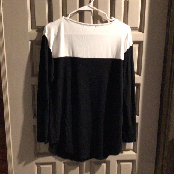 Liz Claiborne Top Women's SzM Blk/Wht Stretchy Nice Pre-Owned - Picture 2 of 7